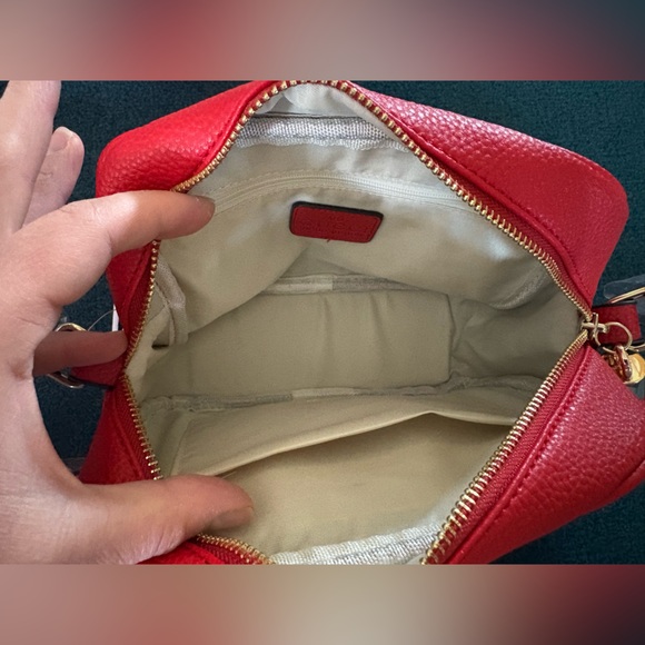 NWOT Inspired Fashion Red Crossbody Bag - Picture 4 of 10